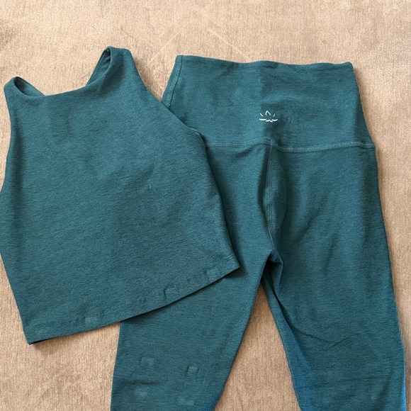Beyond Yoga Pants - Beyond Yoga Leggings and Top Set
